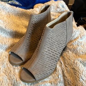 Women’s open toe heeled booties